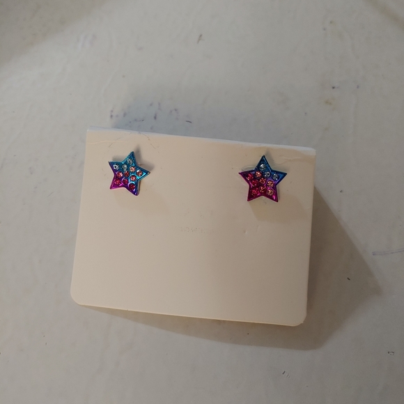 Ombre Star Earrings - Picture 3 of 5